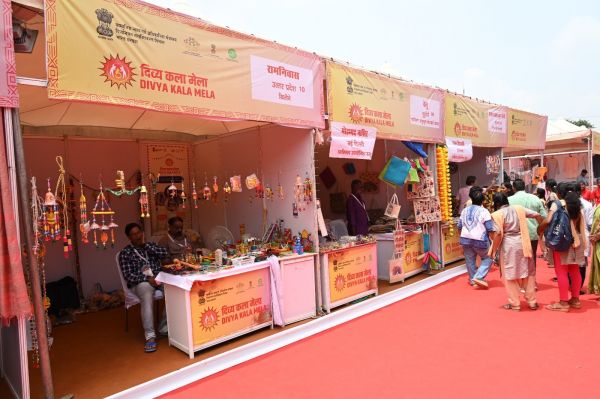 दिव्य कला मेला: दिव्यांग उद्यमियों के सामर्थ्य को सशक्त करता एक मंच