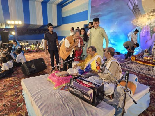 जन्माष्टमी उत्सव और नवधा रामायण पाठ में सपरिवार शामिल हुए सांसद बृजमोहन अग्रवाल