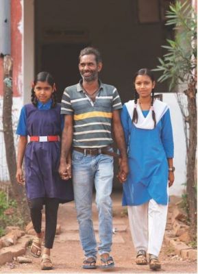 इलेक्ट्रिशियन की बेटियों को मिली सुखद भविष्य की राह, मुख्यमंत्री नौनिहाल छात्रावृत्ति योजना से पूरी हुई पिता की इच्छा