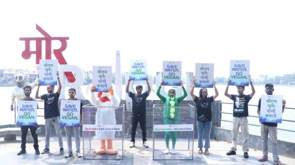 विश्व जल दिवस : मर्सी फॉर एनिमल्स के स्वयं सेवक ने लगाई पानी की टंकियों में डुबकी, जानिए वजह&hellip;