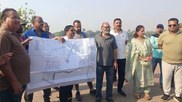 बूढ़ातालाब में बन रहे चौपाटी से जनता को हो रही परेशानी, जायजा लेने पहुंची महापौर मीनल चौबे पर्यटन विभाग के अधिकारियों पर बिफरीं