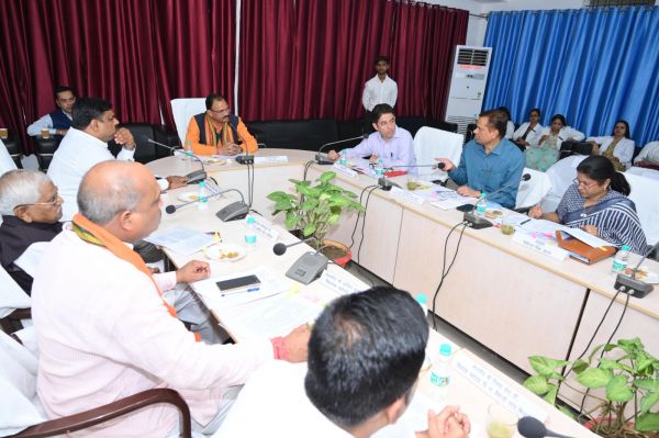 स्वास्थ्य मंत्री श्याम बिहारी जायसवाल की अध्यक्षता में सीसीएम की स्वशासी समिति बैठक संपन्न