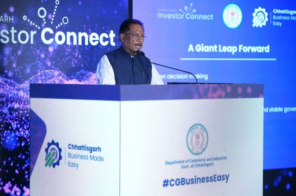 मुख्यमंत्री विष्णुदेव साय ने बेंगलुरु में आयोजित इन्वेस्टर कनेक्ट मीट में उद्योगपतियों और निवेशकों से किया संवाद