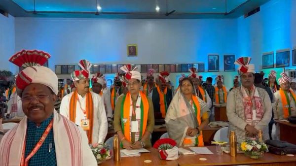 भाजपा प्रशिक्षण शिविर : केंद्रीय मंत्री शिवराज सिंह ने लोक व्यवहार पर तो महामंत्री विनोद तावड़े ने मीडिया प्रबंधन पर दिया प्रशिक्षण&hellip;