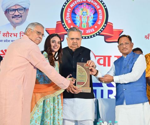 मुख्यमंत्री विष्णुदेव साय अखिल भारतीय वैष्णव ब्राह्मण सेवा संघ की राष्ट्रीय कार्यकारिणी बैठक में हुए शामिल