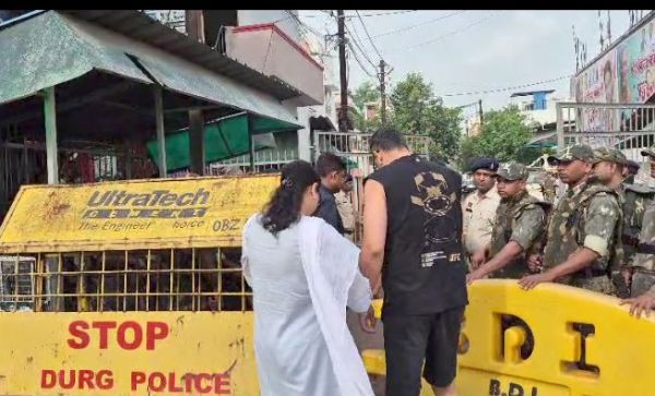 भूपेश बघेल के घर की सुरक्षा बढ़ाई गई, तीन अलग अलग गाड़ियों में पहुंची टीम