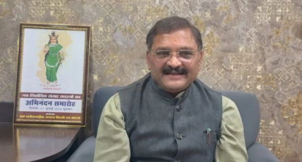 चैतन्य बघेल की गिरफ्तारी को लेकर सांसद संतोष पांडे ने पूर्व सीएम बघेल पर साधा निशाना, कहा- भूपेश बघेल ने छत्तीसगढ़िया के नाम पर प्रदेश को ठगने का किया काम