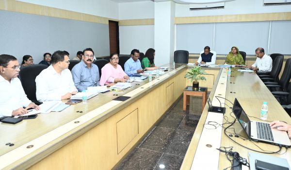 नौनिहालों के पोषण के साथ ही सुरक्षित और सुनहरा भविष्य देने के लिए सरकार प्रतिबद्ध : मुख्यमंत्री विष्णुदेव साय