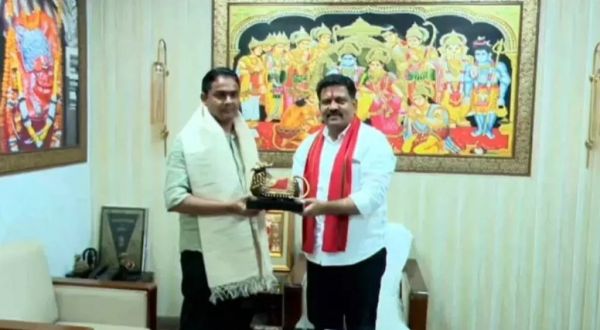 केरल के भाजपा महामंत्री अनूप एंटोनी ने गृह मंत्री विजय शर्मा से की मुलाकात