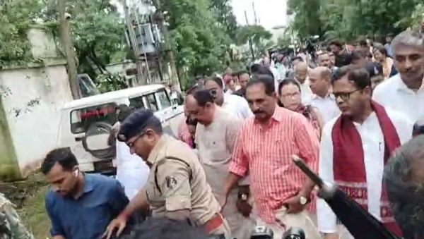 इंडिया गठबंधन के सांसदों ने जेल में बंद ननों से की मुलाकात, भाजपा सरकार पर अल्पसंख्यकों को प्रताड़ित करने का लगाया आरोप