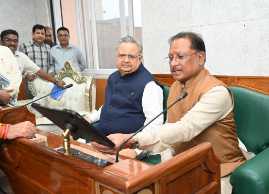 मुख्यमंत्री विष्णुदेव साय एवं विधानसभा अध्यक्ष डॉ. रमन सिंह ने किया नवीन विधानसभा भवन का निरीक्षण