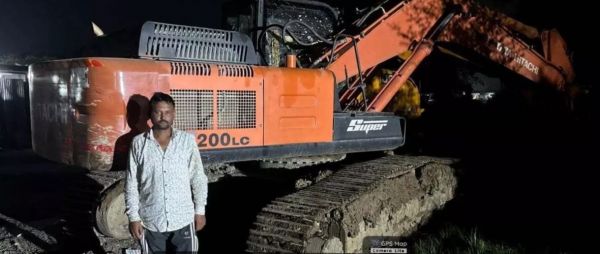 अवैध रेत भंडारण एवं परिवहन पर कड़ी कार्रवाई, 2 चैन माउंटेन एवं 3 ट्रैक्टर वाहन जब्त