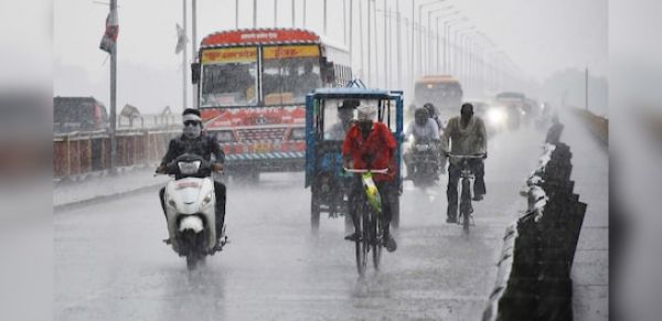 राजधानी में सुबह बारिश के बाद निकली धुप, उमस से लोग हुए परेशान  