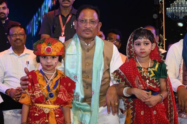 मुख्यमंत्री विष्णुदेव साय &lsquo;दही हांडी प्रतियोगिता&rsquo; में हुए शामिल