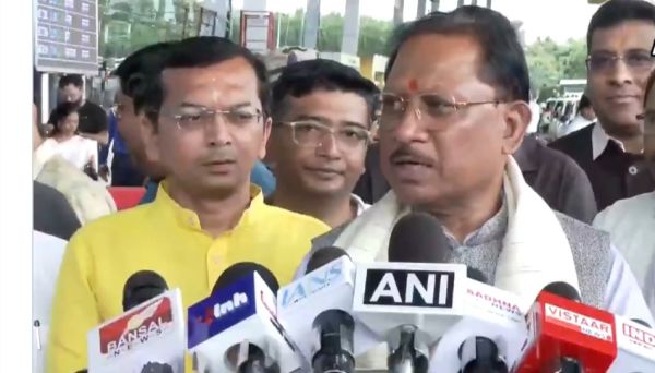 CM साय जापान और साउथ कोरिया के लिए हुए रवाना 