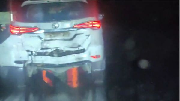 ब्रेकिंग: विधायक और पूर्व विधायक के काफिले की तीन गाड़ियां आपस में टकराईं