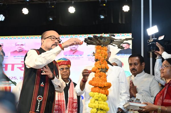 अतीत की स्वर्णिम स्मृतियों से जोड़ने और हमारे अमूल्य विरासत को संजोने का महान संकल्प है चक्रधर समारोह: राज्यपाल रमेन डेका