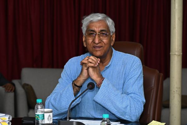 &ldquo;NHM कर्मचारियों की मांग पूरी नहीं कर पाये इसलिए हम हारे&rdquo; पूर्व उपमुख्यमंत्री टीएस वसिंहदेव का वीडियो वायरल