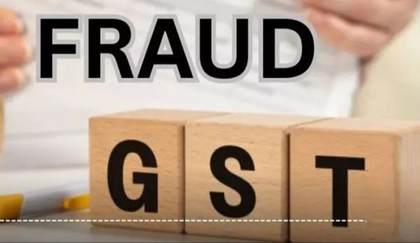 मोक्षित कॉरपोरेशन की बढ़ती जा रही मुश्किलें