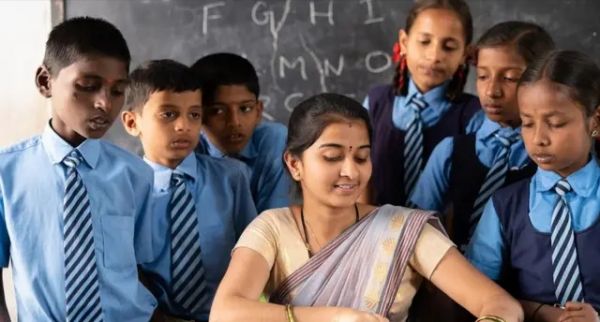 छत्तीसगढ़ में 10,538 शालाओं का युक्तियुक्तकरण पूर्ण &ndash; 16,165 शिक्षक एवं प्राचार्य हुए समायोजित