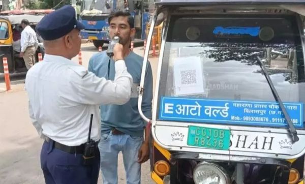 यातायात नियमों का उल्लंघन करने वाले वाहन चालकों पर कार्रवाई जारी, 610 ड्राइविंग लाइसेंस किये गए सस्पेंड