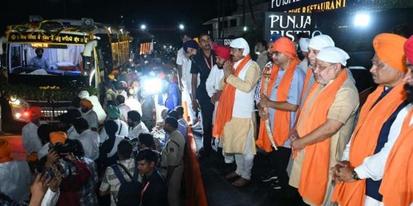 गुरु तेग बहादुर सिंह की 350 वीं शहादत शताब्दी दिवस पर हुए नगर कीर्तन में शामिल हुए मुख्यमंत्री