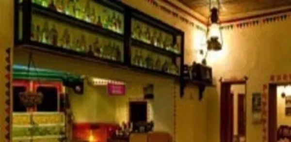 होटल-ढाबे, क्लब और रेस्टोरेंट को रात 12 बजे तक बंद करने का आदेश  