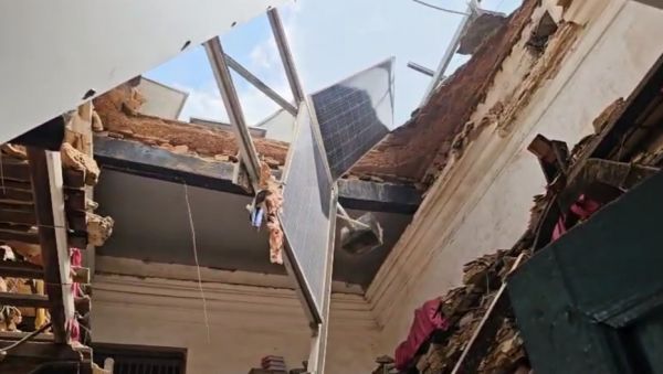 रायपुर कलेक्ट्रेट में हादसा, छत गिरने से मचा हड़कंप  