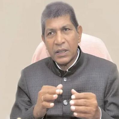 कोरबा कलेक्टर नहीं हटे, धरना प्रदर्शन करने रायपुर पहुंचे पूर्व गृहमंत्री ननकीराम कंवर 