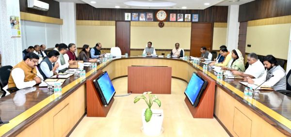 साय कैबिनेट ने लिए बड़े फैसले : किसानों से 3100 रुपए प्रति क्विंटल की दर से होगी धान की खरीदी, 6 से 7 दिन के भीतर किया जाएगा भुगतान&hellip;