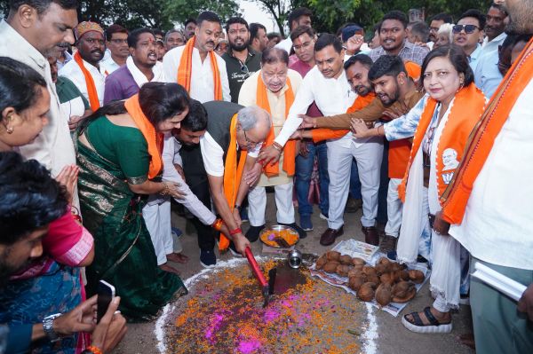 रावतपुरा फेज-2 में 2.35 करोड़ की से बनेगी सड़क, सांसद बृजमोहन अग्रवाल ने किया शिलान्यास