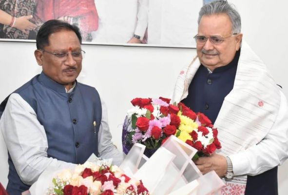 डॉ. रमन सिंह के जन्मदिन पर मुख्यमंत्री साय ने दी शुभकामनाएं, कहा- सादगी, मितभाषिता और जनसेवा डॉ. रमन सिंह के स्वभाव की पहचान