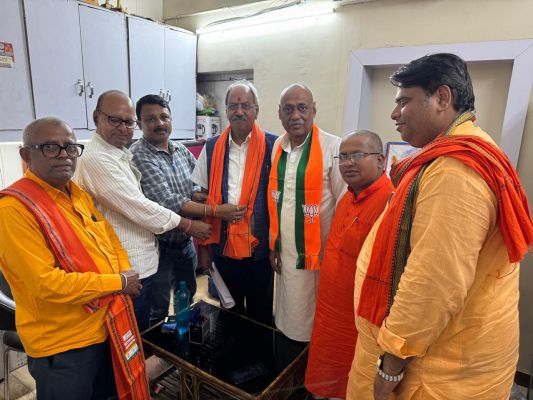 हाजीपुर, बिहार में भाजपा का किला रहेगा मजबूत, बृजमोहन अग्रवाल ने ली महत्वपूर्ण बैठक, कार्यकर्ताओं में भरा जोश