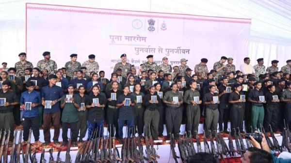 नक्सलियों में आत्मसमर्पण की लगी होड़, अबकी बार उदंती एरिया कमांडर ने जारी किया पत्र