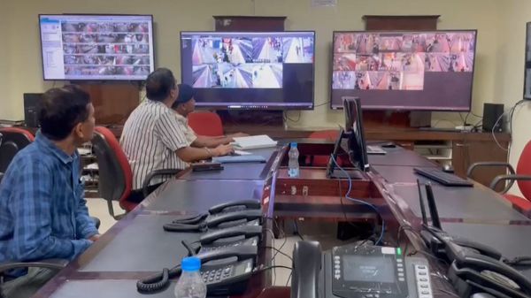 त्योहारों के दौरान दपूम रेलवे ने चलाई फेस्टिवल स्पेशल एक्सप्रेस