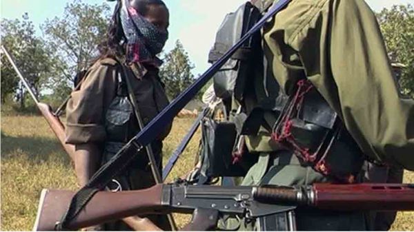 नक्सल संगठन का भड़कापन: आत्मसमर्पण कर चुके चंद्रन्ना पर फूटा &lsquo;लाल गुस्सा&rsquo;, बताया विश्वासघाती और झूठा प्रचारक