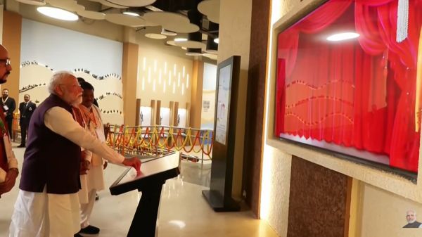 पीएम नरेंद्र मोदी ने देश के पहले डिजिटल ट्राइबल संग्रहालय का किया लोकार्पण