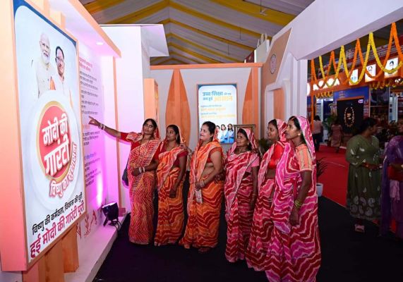 लोगों ने जनसम्पर्क विभाग की फोटो प्रदर्शनी को सराहा, राज्य की उपलब्धियों और योजनाओं की दिखी झलक