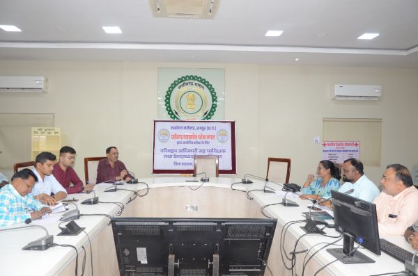 व्यापम द्वारा आगामी परीक्षाओं के मद्देनज़र केंद्राध्यक्ष, परिवहन अधिकारी (आब्जर्वर) की हुई महत्वपूर्ण बैठक