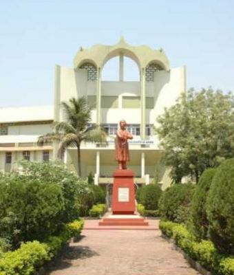 पं. रविशंकर शुक्ल विश्वविद्यालय में सर्वर का संकट: परीक्षा फॉर्म भरने में स्टूडेंट्स को हो रही परेशानी, NSUI ने अंतिम तिथि आगे बढ़ाने की मांग को लेकर कुलपति को सौंपा ज्ञापन