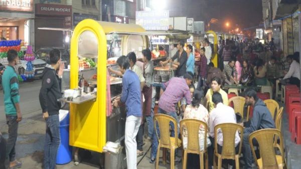 सड़क किनारे ठेले, गुमटी और फूड वैन के लिए अब लेना होगा लाइसेंस