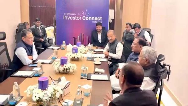 इन्वेस्टर कनेक्ट : अहमदाबाद में छत्तीसगढ़ को मिला बड़ा निवेश प्रस्ताव, 33,000 करोड़ से अधिक के निवेश, 14,000 से अधिक रोजगार का खुला मार्ग