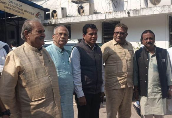 कांग्रेस प्रतिनिधिमंडल ने मुख्य निर्वाचन पदाधिकारी से की मुलाकात: SIR प्रक्रिया की अवधि 3 महीने बढ़ाने की मांग