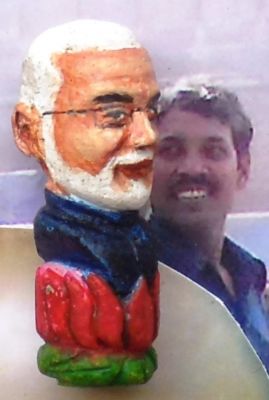 माइक्रो आर्ट का मास्टरपीस: भिलाई के कलाकार ने बनाई प्रधानमंत्री मोदी की सूक्ष्म प्रतिमा, मुख्यमंत्री ने की सराहना