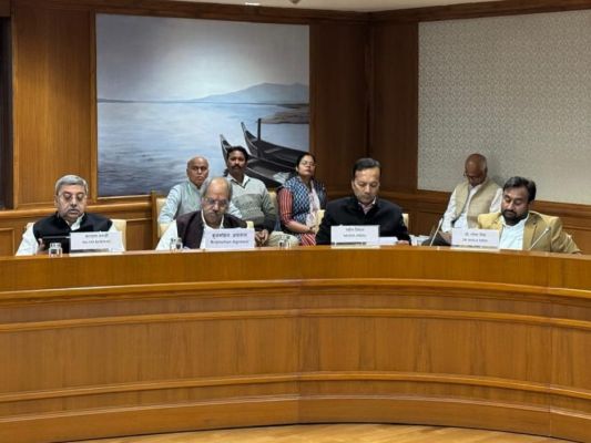 इस्पात मंत्रालय की प्राक्कलन समिति की बैठक में शामिल हुए सांसद बृजमोहन अग्रवाल