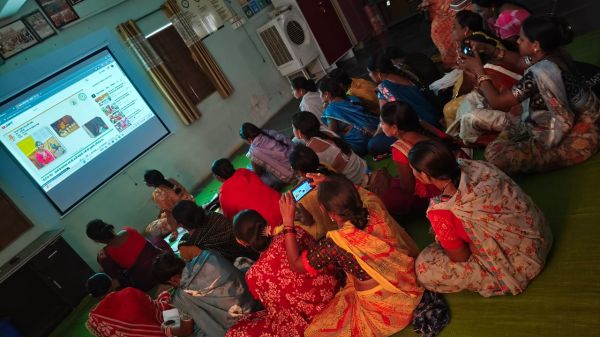 "दीदी के गोठ" रेडियो कार्यक्रम के चौथे एपिसोड का सफल प्रसारण, हजारों महिलाओं ने सुना प्रेरणादायक संवाद