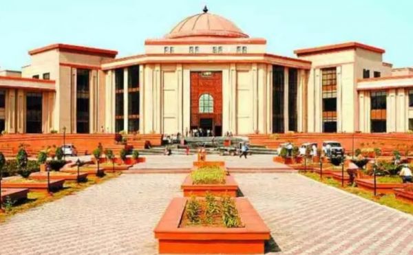 सिम्स में उपकरण खरीदी मामले में हाईकोर्ट में हुई सुनवाई, CGMSC ने कहा &ndash; 5 करोड़ की मशीनें खरीदने टेंडर प्रक्रिया जारी