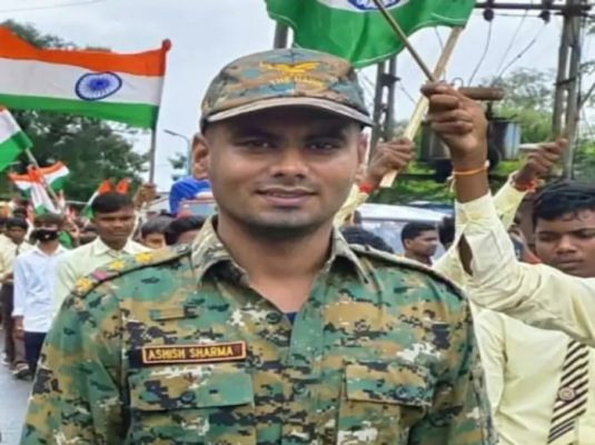 नक्सली मुठभेड़ में सब-इंस्पेक्टर शहीद, जंगल में सर्च ऑपरेशन के दौरान लगी थी गोली, क्षेत्र में सर्च ऑपरेशन जारी