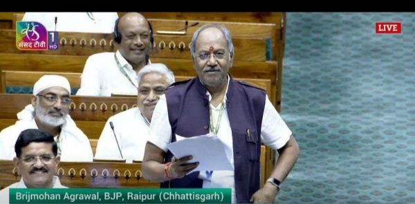 लोकसभा में सांसद बृजमोहन अग्रवाल की प्रभावी पहल का बड़ा परिणाम, छत्तीसगढ़ को मिला 301.69 करोड़ का स्वच्छ वायु अनुदान, रायपुर को अकेले 151.59 करोड़