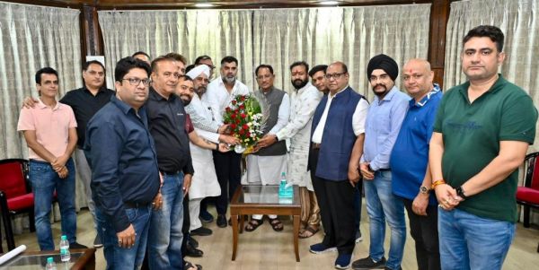 रियल एस्टेट एसोसिएशन ने मुख्यमंत्री से की मुलाकात